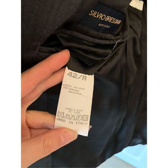 Silvio Bresciani gray blazer size 42R  new with tags  3 button - Picture 5 of 9